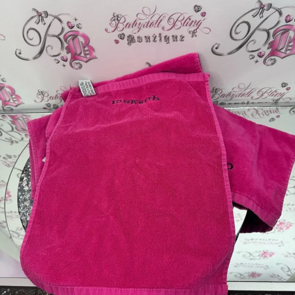 Queenwest Set of 4 towels makeup embroidery Vibrant Pink Makeup Towels pink bath